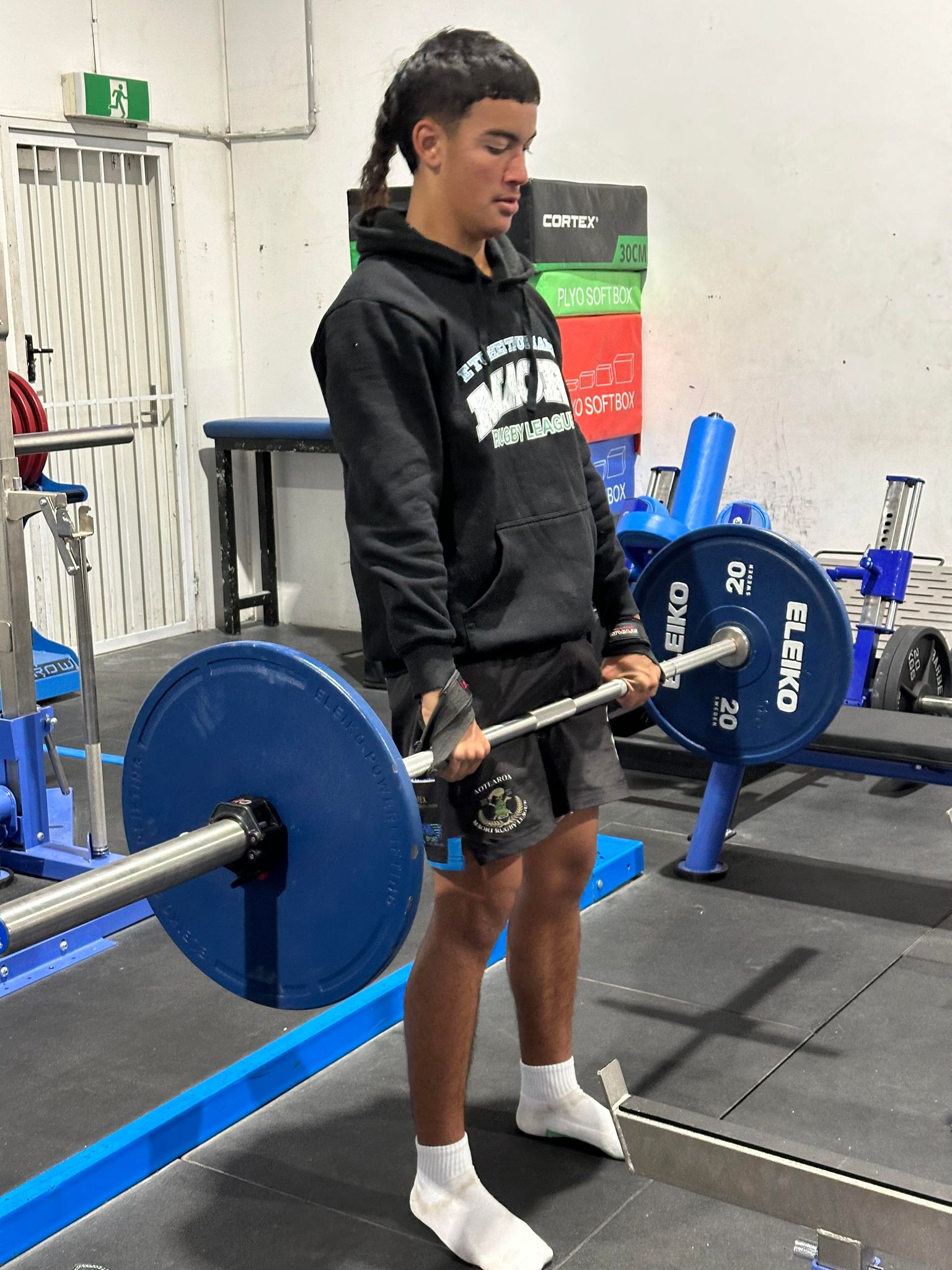Junior athlete deadlifting at ZeroW South Gold Coast